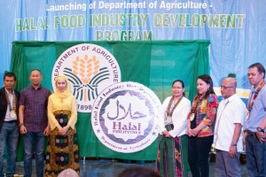 DA-12 launches banner program to help halal food industry